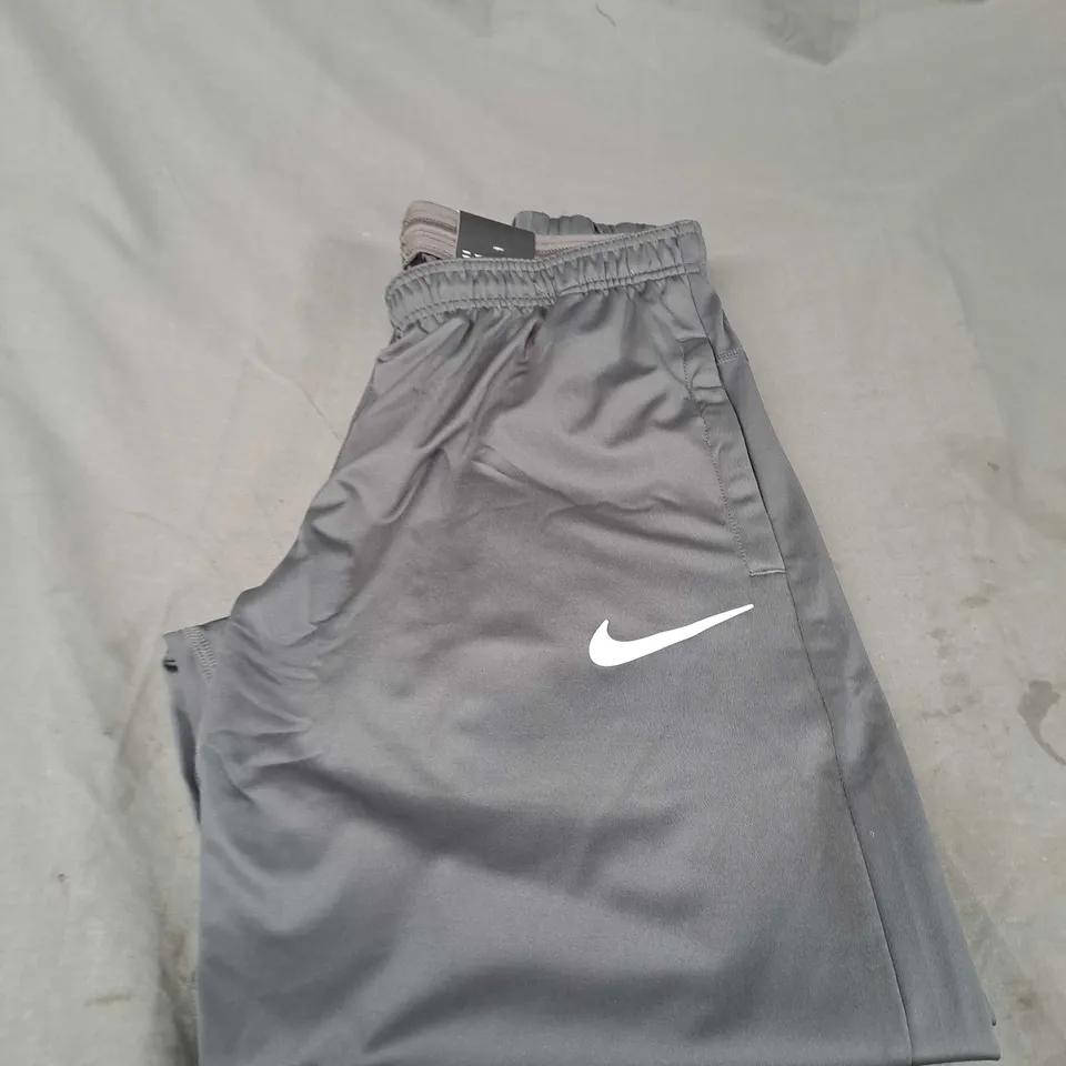 NIKE DRI-FIT TRACKSUIT BOTTOMS SIZE M