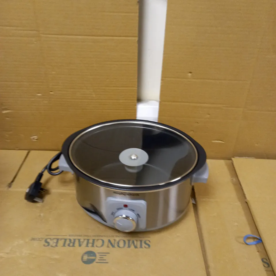 MORPHY RICHARDS SEAR & STEW 3.5 LITRE ALUMINIUM SLOW COOKER