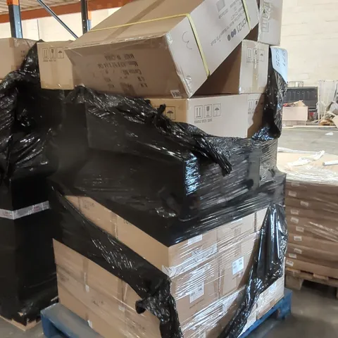 PALLET TO CONTAIN A LARGE QUANTITY OF BRAND NEW PHONE CASES AND TABLET CASES - SIZES, COLOURS AND MODELS VARY