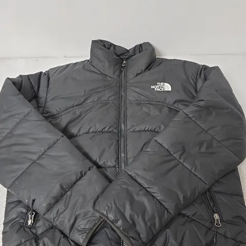 THE NORTH FACE BLACK PUFFER JACKET - WOMENS - SIZE M