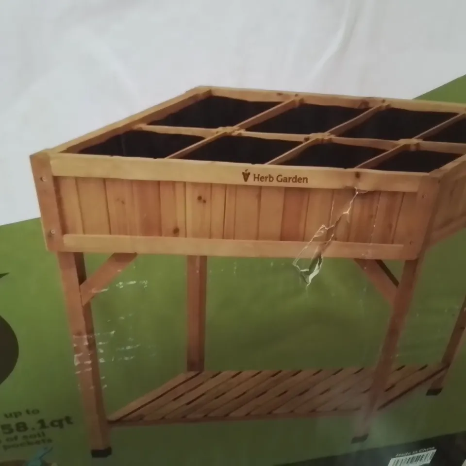 BOXED VEGTRUG CUSTOM HERB PLANTER
