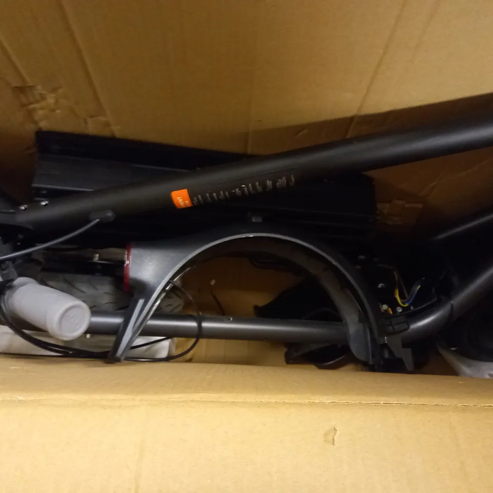NINEBOT EKICK SCOOTER - COLLECTION ONLY