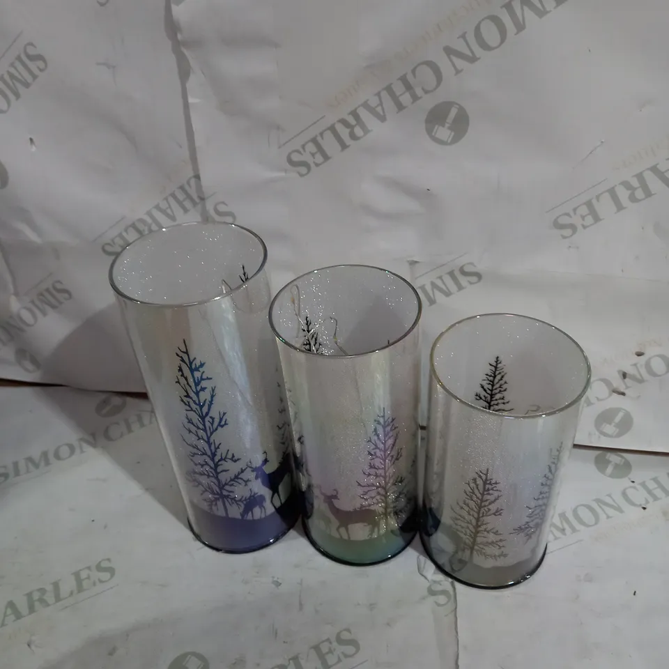 LUXA SHADOW PRELIT SET OF 3 REINDEER SCENE SPARKLERS