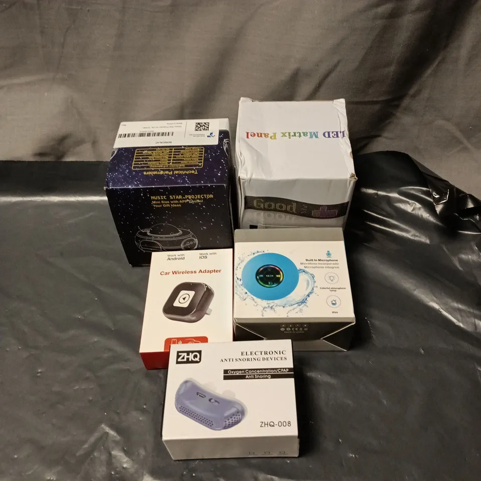 APPROXIMATELY 15 ASSORTED ELECTRICAL  ACCESSORIES TO INCLUDE LED MATRIX PANEL, MUSIC STAR PROJECTOR, ANTI SNORING DEVICE, WATERPROOF SPEAKER WITH BUILT IN MICROPHONE ETC