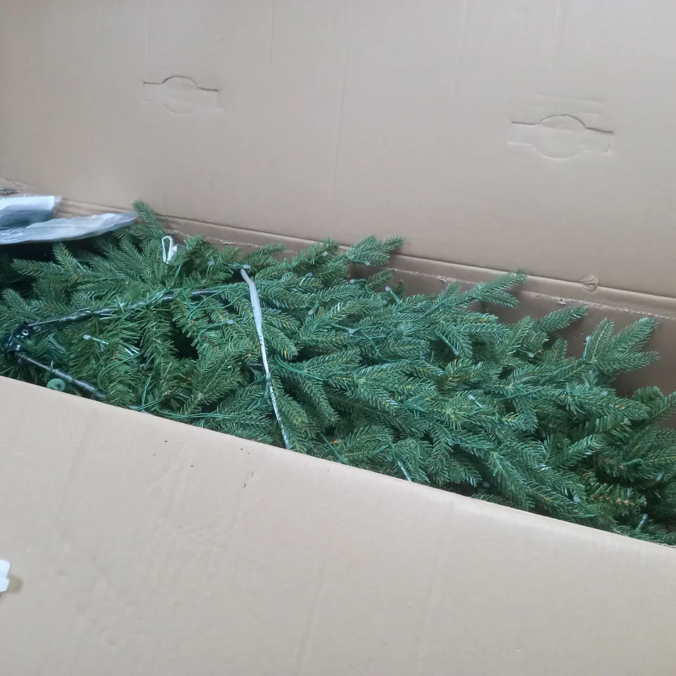 BOXED SANTA'S BEST 116 FUNCTION PRE-LIT AUBURN NATURAL 6FT CHRISTMAS TREE - COLLECTION ONLY