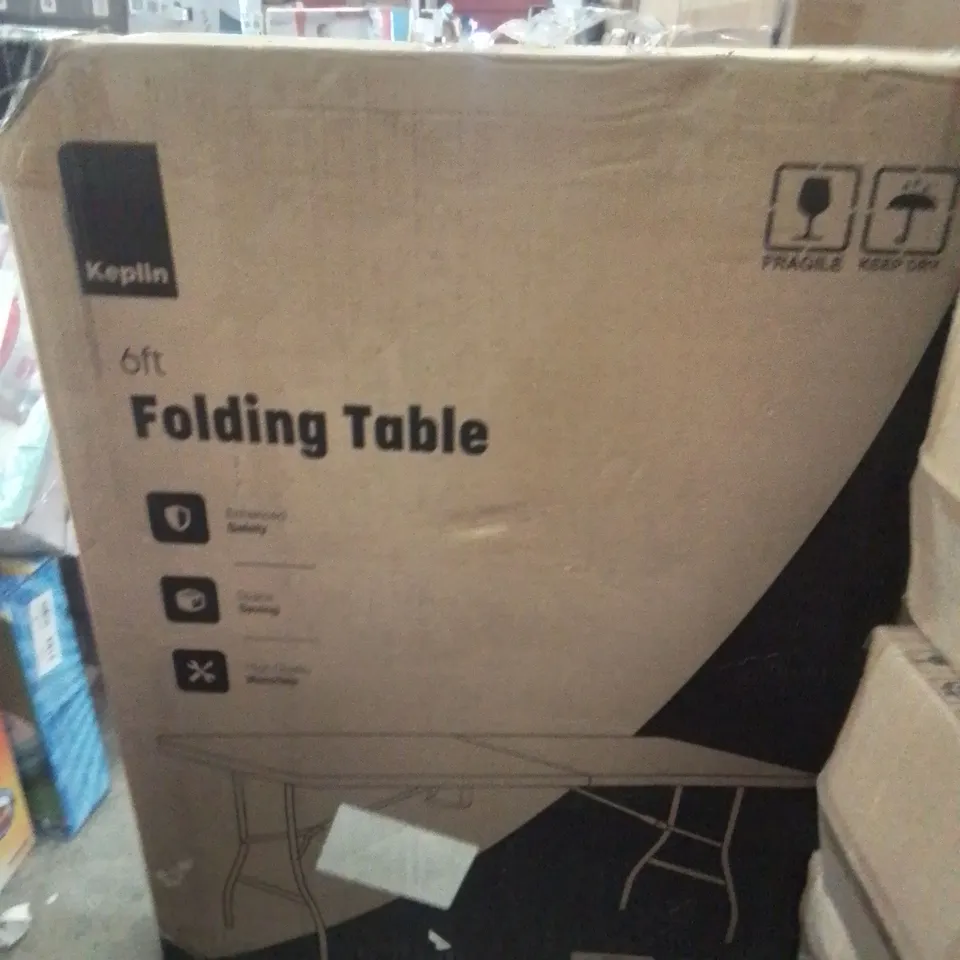 BOXED 6FT FOLDING TABLE