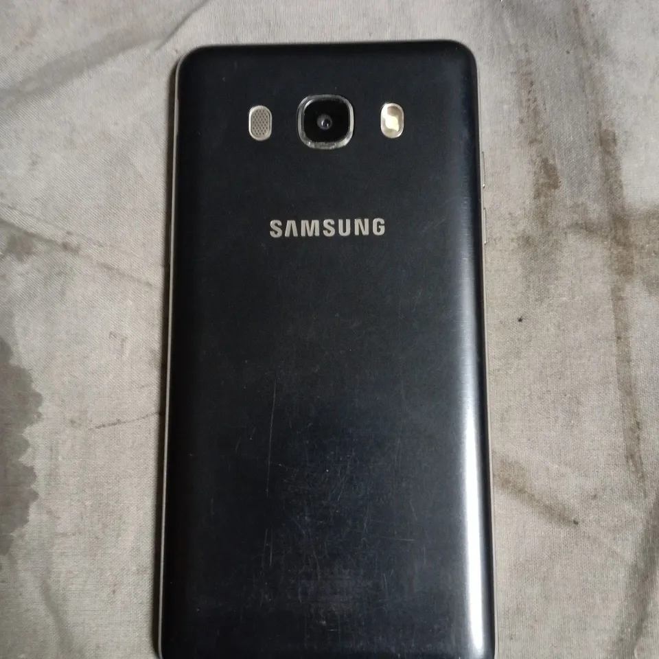 SAMSUNG GALAXY J5 SMARTPHONE