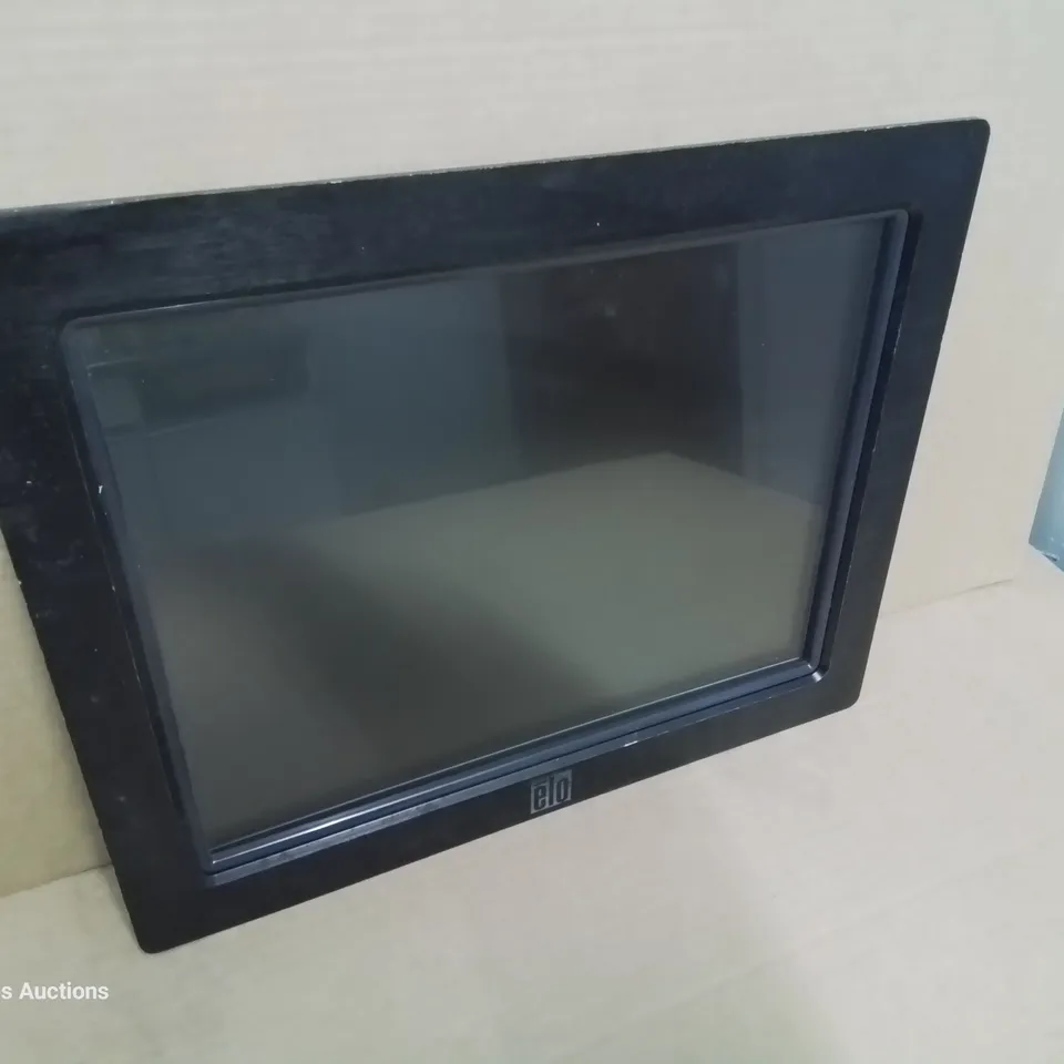 APPROXIMATELY 8 ELO 15" LCD TOUCH SCREENS