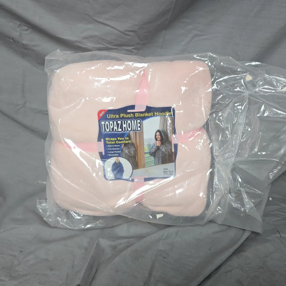 9 TOPAZ HOME ULTRA PLUSH BLANKET HOODIES – PINK
