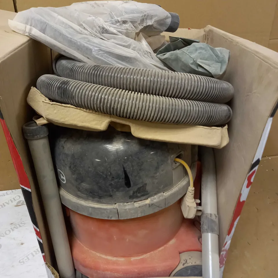 NUMATIC INTERNATIONAL HENRY HOOVER HVR200