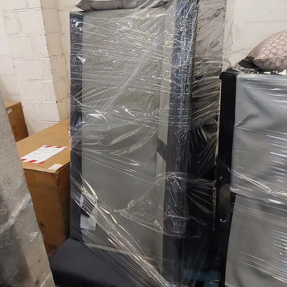 PALLET TO CONTAIN ASSORTED INCOMPLETE SOFAS AND SOFA PARTS 