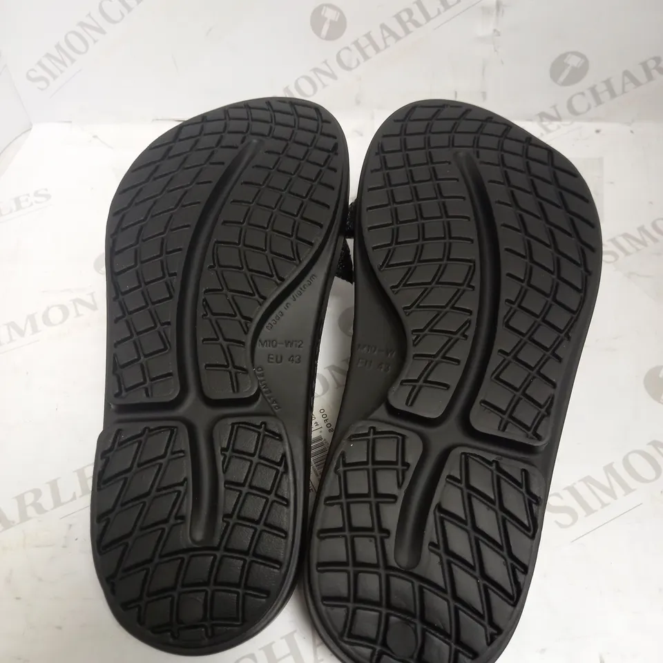 OOFOS OORIGINAL TOE POST FLIP FLOPS GRAPHITE EU 44 