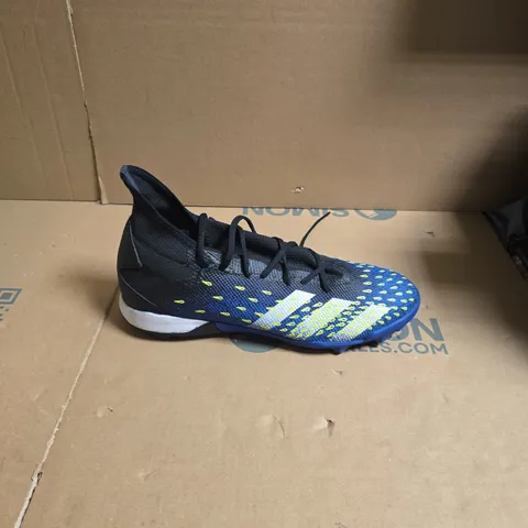 ADIDAS PREDATOR FOOTBALL BOOTS – BLACK/BLUE WITH NEON YELLOW ACCENTS UK 10.5