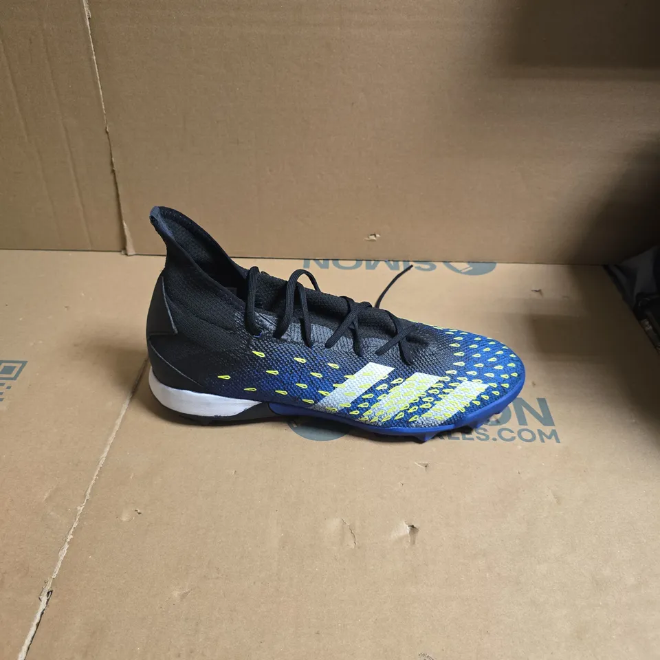 ADIDAS PREDATOR FOOTBALL BOOTS – BLACK/BLUE WITH NEON YELLOW ACCENTS UK 10.5