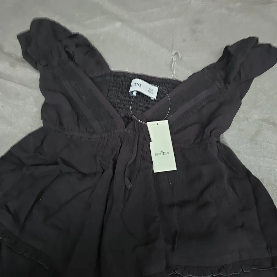 HOLLISTER WOMEN'S BLACK TOP – UK 4 (XX SMALL)