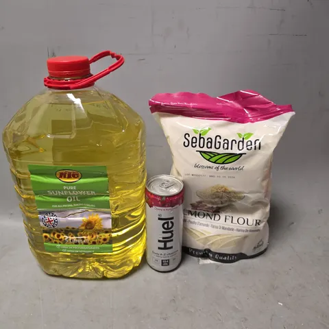 APPROXIMATELY 10 ASSORTED FOOD & DRINK ITEMS TO INCLUDE - SEBAGARDEN ALMOND FLOUR , HUEL , SUNFLOWER OIL ETC