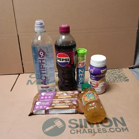TOTE OF APPROXIMATELY 20 ASSORTED FOOD/DRINK ITEMS TO INCLUDE SHAKE THAT WEIGHT BARS, PEPSI MAX CHERRY, ACTIPH ALKALINE IONISED WATER, PEADIA SURE SHAKE ETC