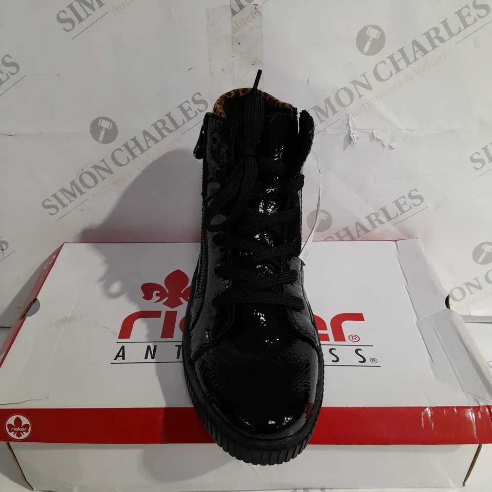 BOXED PAIR OF RIEKER HI TOP TRAINERS WITH CUFF IN BLACK UK SIZE 6.5