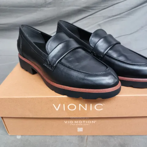 VIONIC WOMEN'S BLACK LEATHER LOAFERS β 7