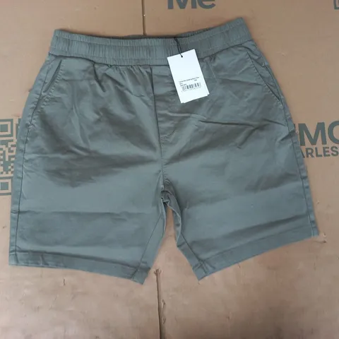 ARNE TAILORED CHINO DRAWSTRING SHORTS IN OLIVE SIZE LARGE
