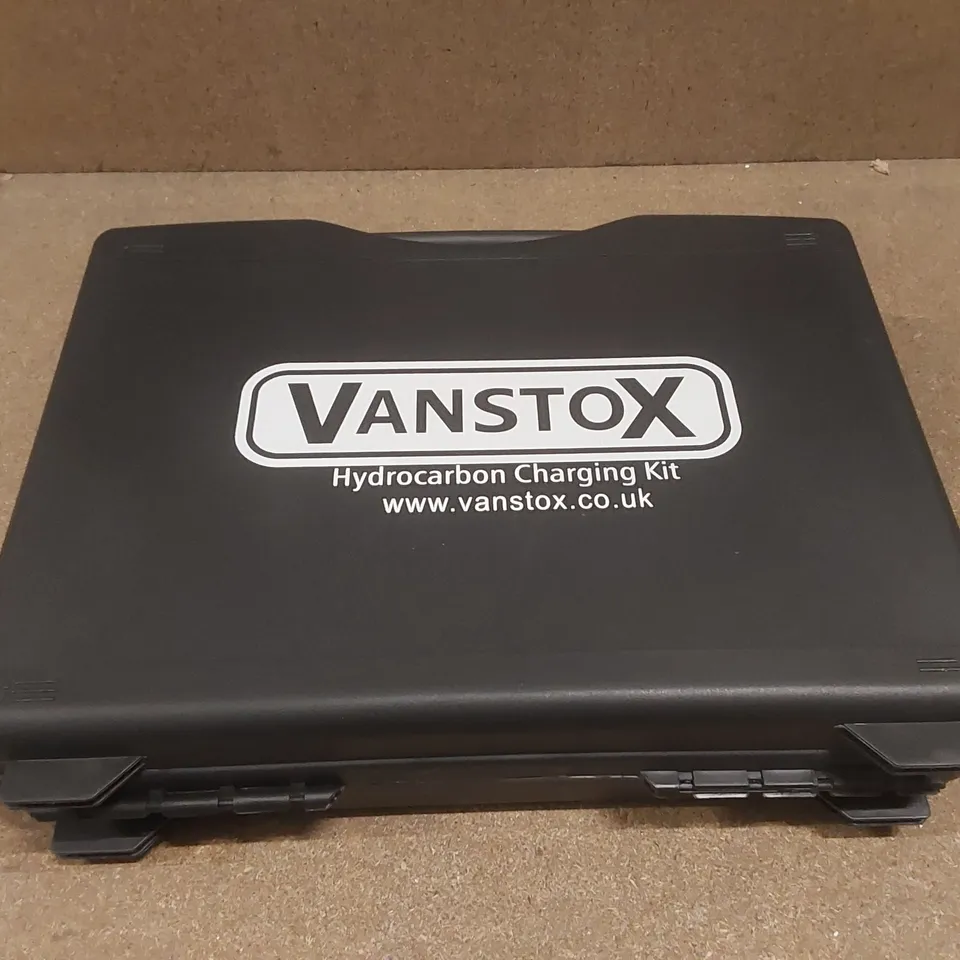 VANSTOX HYDROCARBON CHARGING KIT