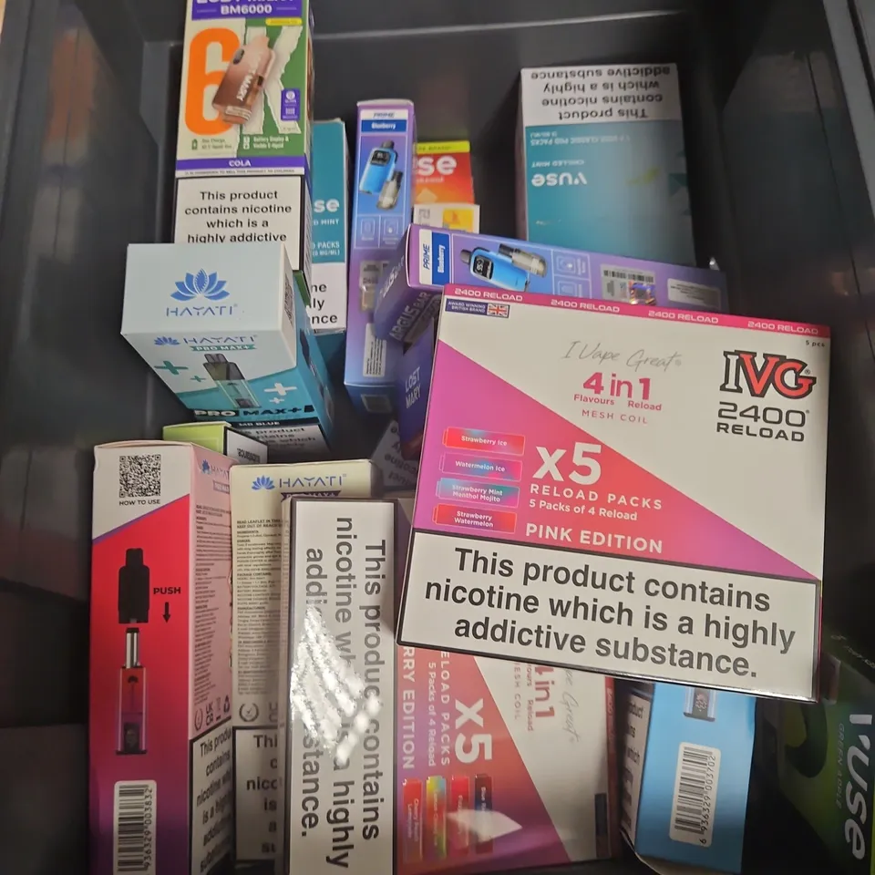 LOT OF APPROXIMATELY 20 ASSORTED ELECTRONIC CIGARETTE ITEMS TO INCLUDE HAYATI PRO MAX WITH PODS, IVG 4-IN-1 REPLACEMENT PODS AND LOST MARY FULLVIEW WITH REPLACEABLE PODS