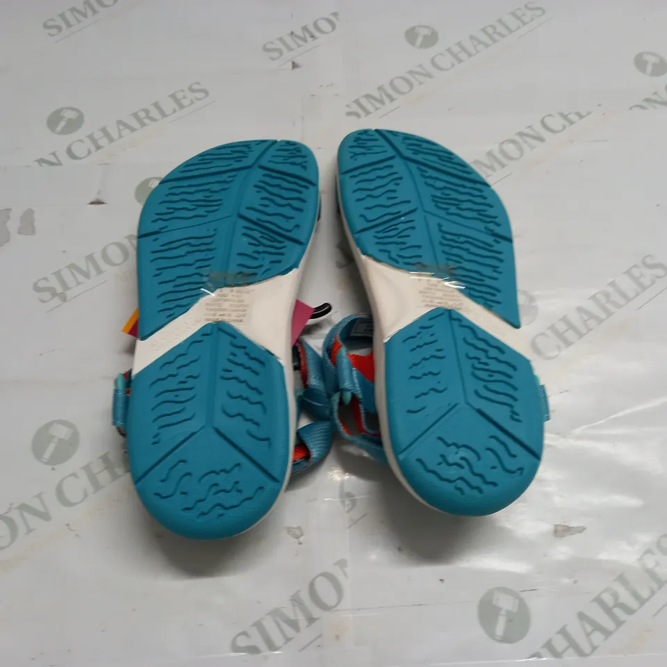 REGATTA LADY SANTA SOL SANDALS SIZE 6