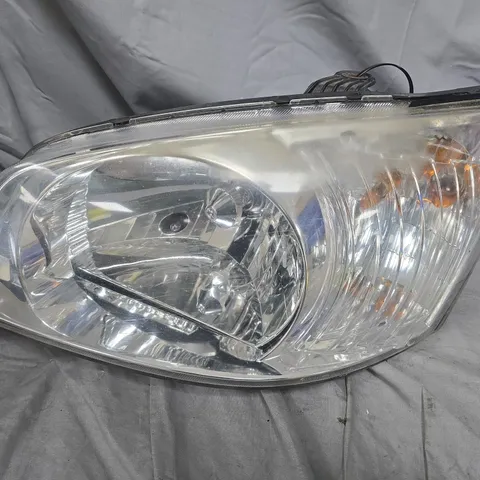 HEADLIGHT ASSEMBLY FOR HYUNDAI GETZ MK1 – CLEAR LENS, PROJECTOR STYLE 