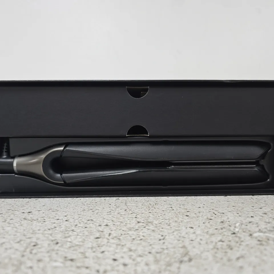BOXED GHD CHRONOS PROFESSIONAL HD MOTION RESPONSIVE STYLER 