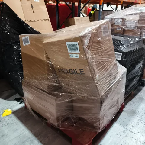 PALLET OF APPROXIMATELY 109 ASSORTED CLOTHING ITEMS TO INCLUDE