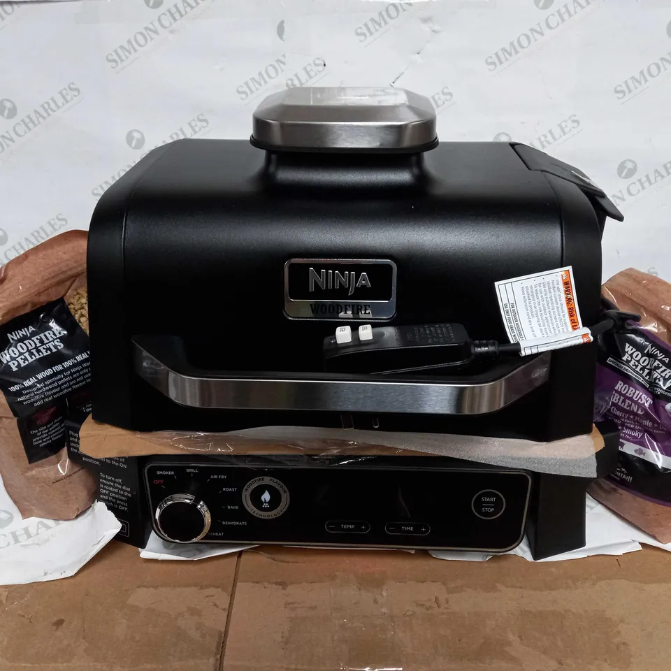 NINJA WOODFIRE ELECTRIC BBQ GRILL & SMOKER WITH AIR FRY FUNCTION OG701UKQ