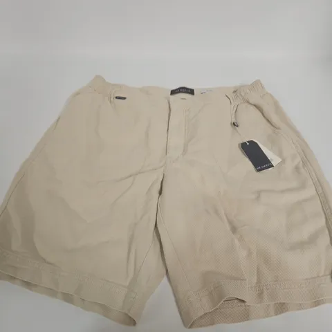 MR MARVIS MEN'S SHORTS β GAZETTES (BEIGE), UK 38