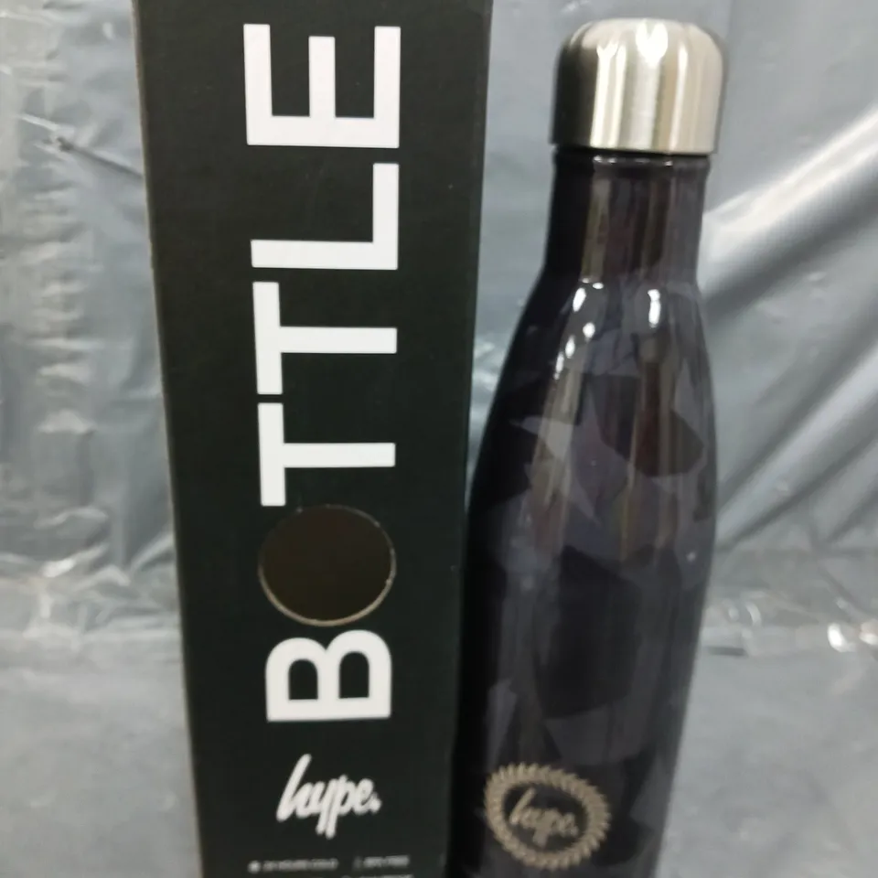 BOXED HYPE BLACK GEO CAMO WATER BOTTLE 