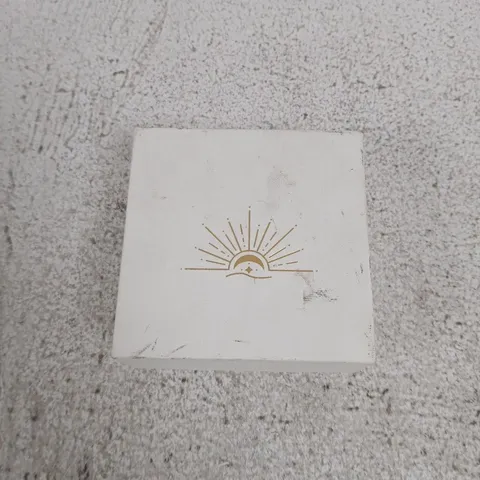 SILVER SIGNET RING IN PRESENTATION BOX