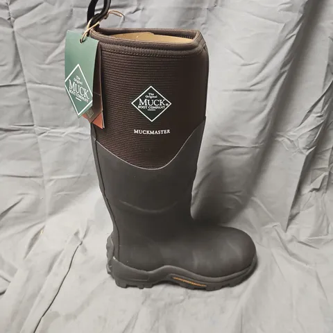 BOXED MUCK BOOT CO KNEE-HIGH RUBBER BOOTS β BLACK - UK 4