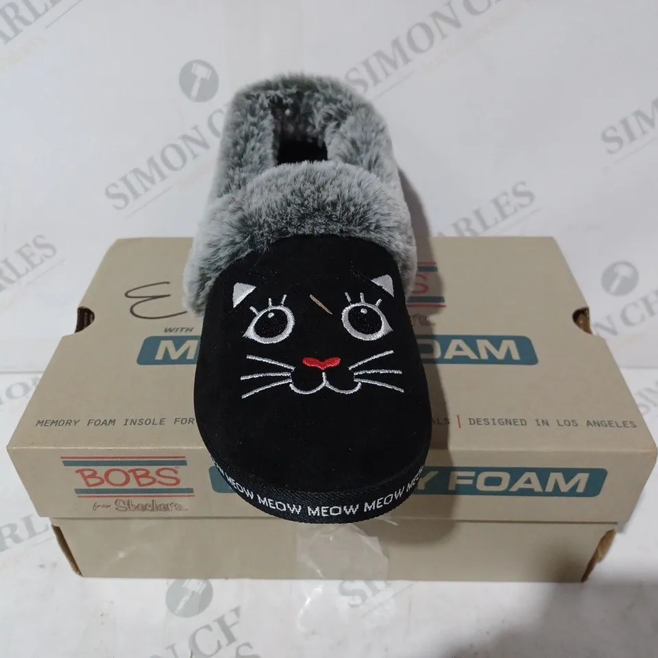 BOXED SKECHERS TOO COZY SLIPPERS IN BLACK SIZE 5