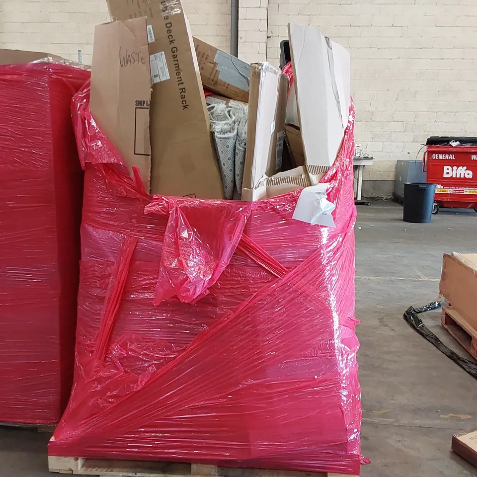 PALLET OF ASSORTED CONSUMER PRODUCTS TO INCLUDE; CORDED HEDGE TRIMMER, CORDLESS CHAIN SAW, BALANCE BIKE, DOUBLE DECK GARMENT RACK, LARGE SHAGGY RUG ECT