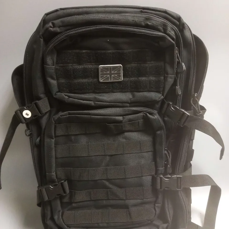 UNBRANDED UTILITY BACKPACK IN BLACK