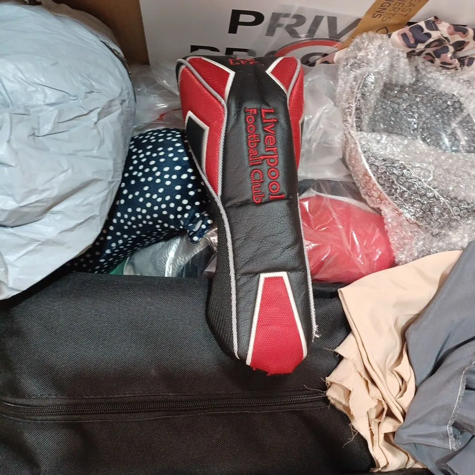 BOX OF APPROXIMATELY 15 ASSORTED HOUSEHOLD ITEMS TO INCLUDE DRINKS BOTTLE IN YELOW, YIMOBRA BATHROOM RUG IN GREY, ETC
