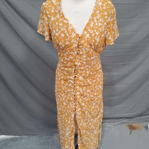 BERSHKA MIDI DRESS IN YELLOW FLORAL SIZE M