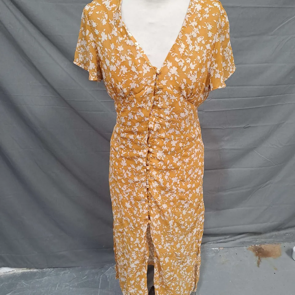 BERSHKA MIDI DRESS IN YELLOW FLORAL SIZE M