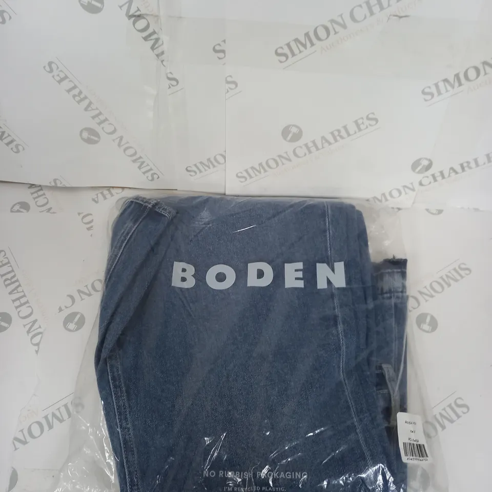 BAGGED BODEN CLASSIC DENIM JEANS SIZE 34-32