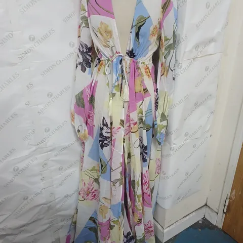TED BAKER FLOATY MAXI COVER UP IN WHITE FLORAL SIZE M