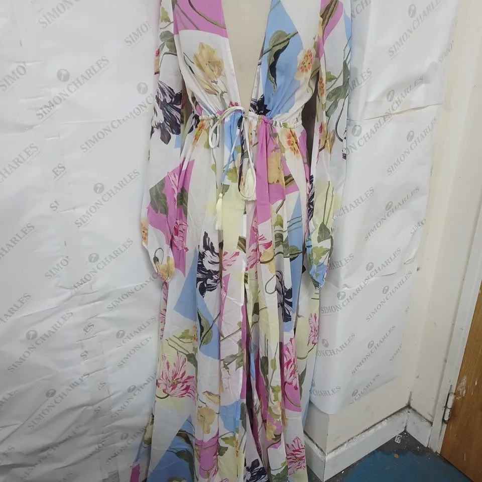 TED BAKER FLOATY MAXI COVER UP IN WHITE FLORAL SIZE M