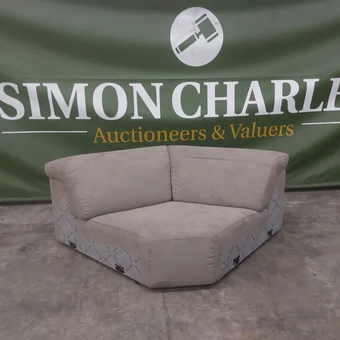 QUALITY DESIGNER ITALIAN MADE BEVERLY CORNER SOFA PIECE - PART ONLY