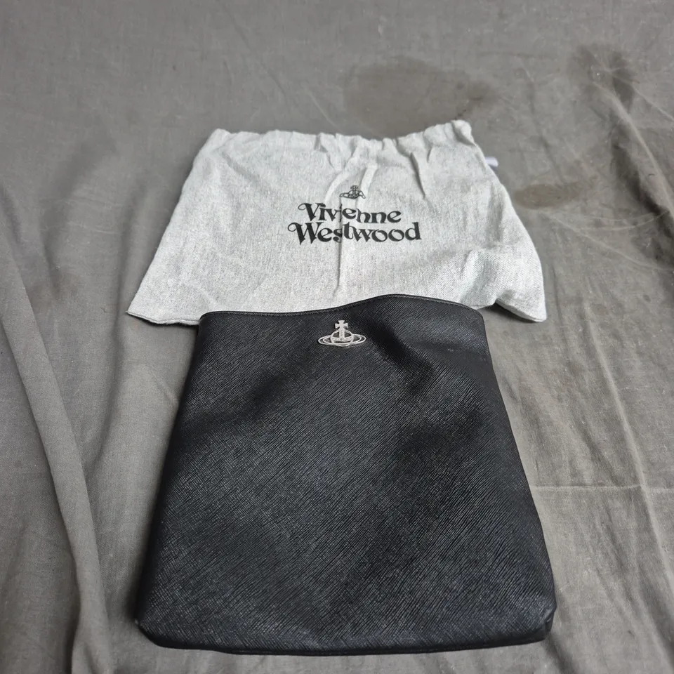 VIVIENNE WESTWOOD BLACK TEXTURED LEATHER HANDBAG WITH ORB LOGO