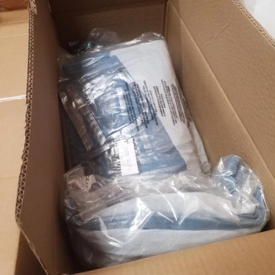 BOX CONTAINING APPROXIMATELY 13 BRAND NEW SIMPLY BE BLUE METALLIC WIDE LEG JEANS - SIZE 18R