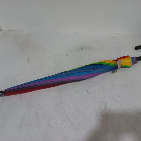 MOUNTAIN WAREHOUSE LARGE RAINBOW UMBRELLA