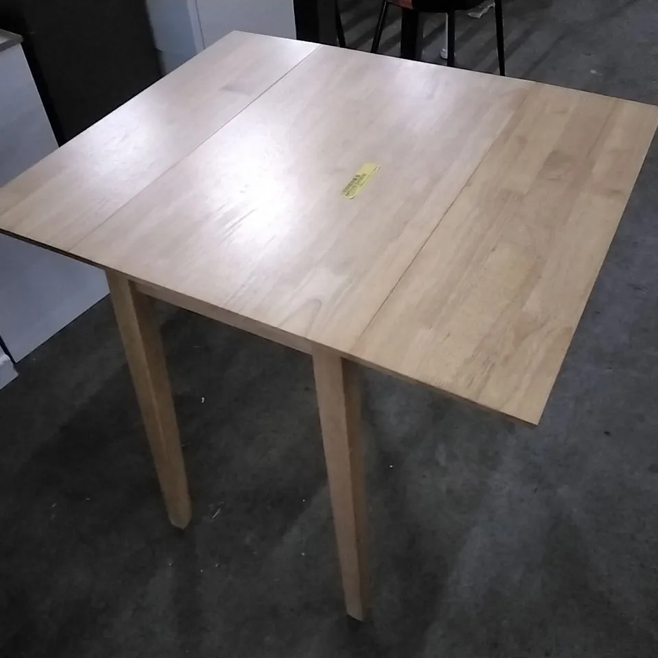 DROP LEAF DINING TABLE
