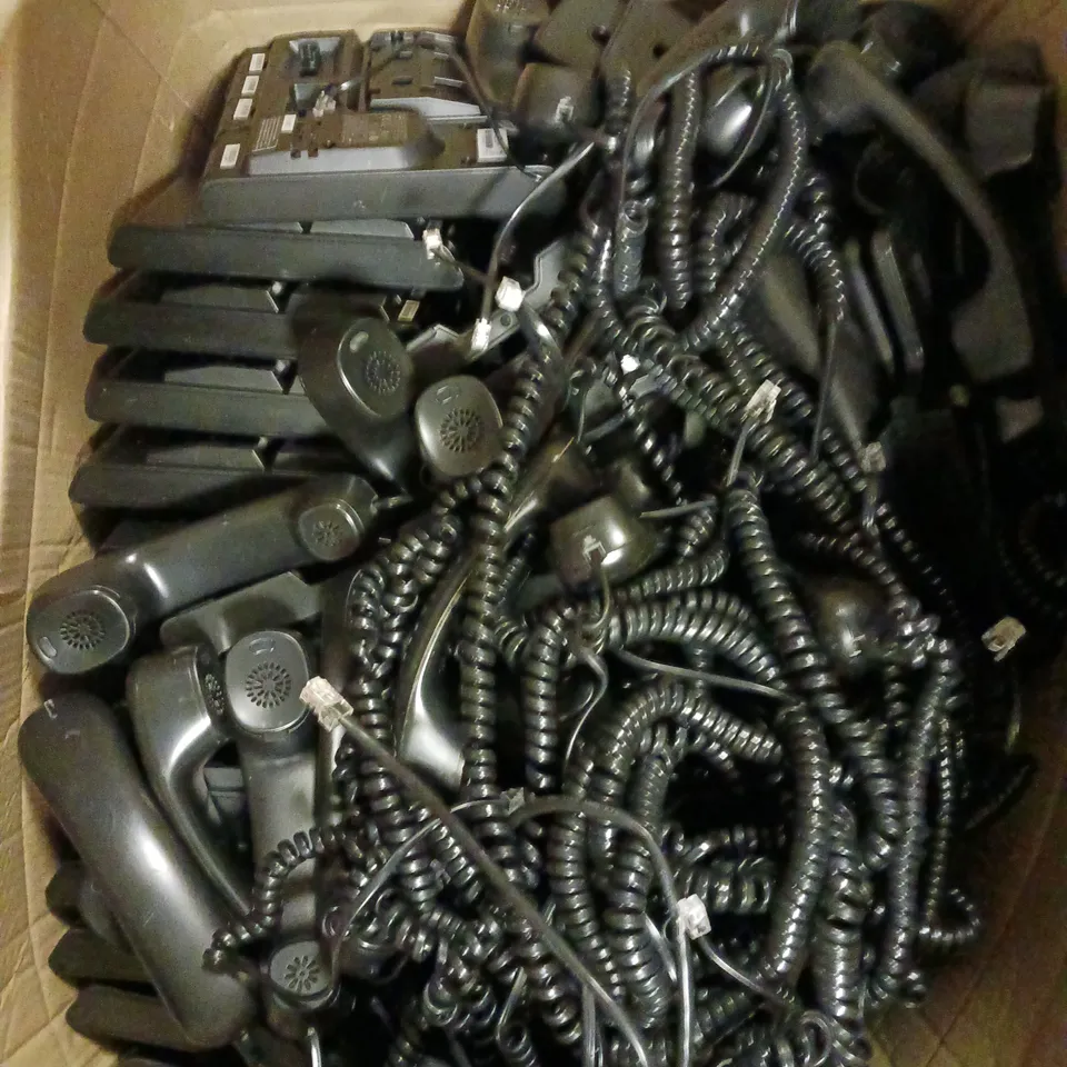 APPROXIMATELY 30 CISCO CP-6941 SERIES IP OFFICE TELEPHONES - COLLECTION ONLY 